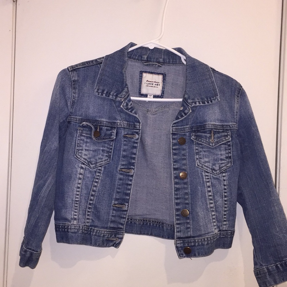 Crop denim jacket